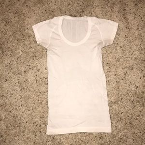 White Lululemon Top (Size 4)